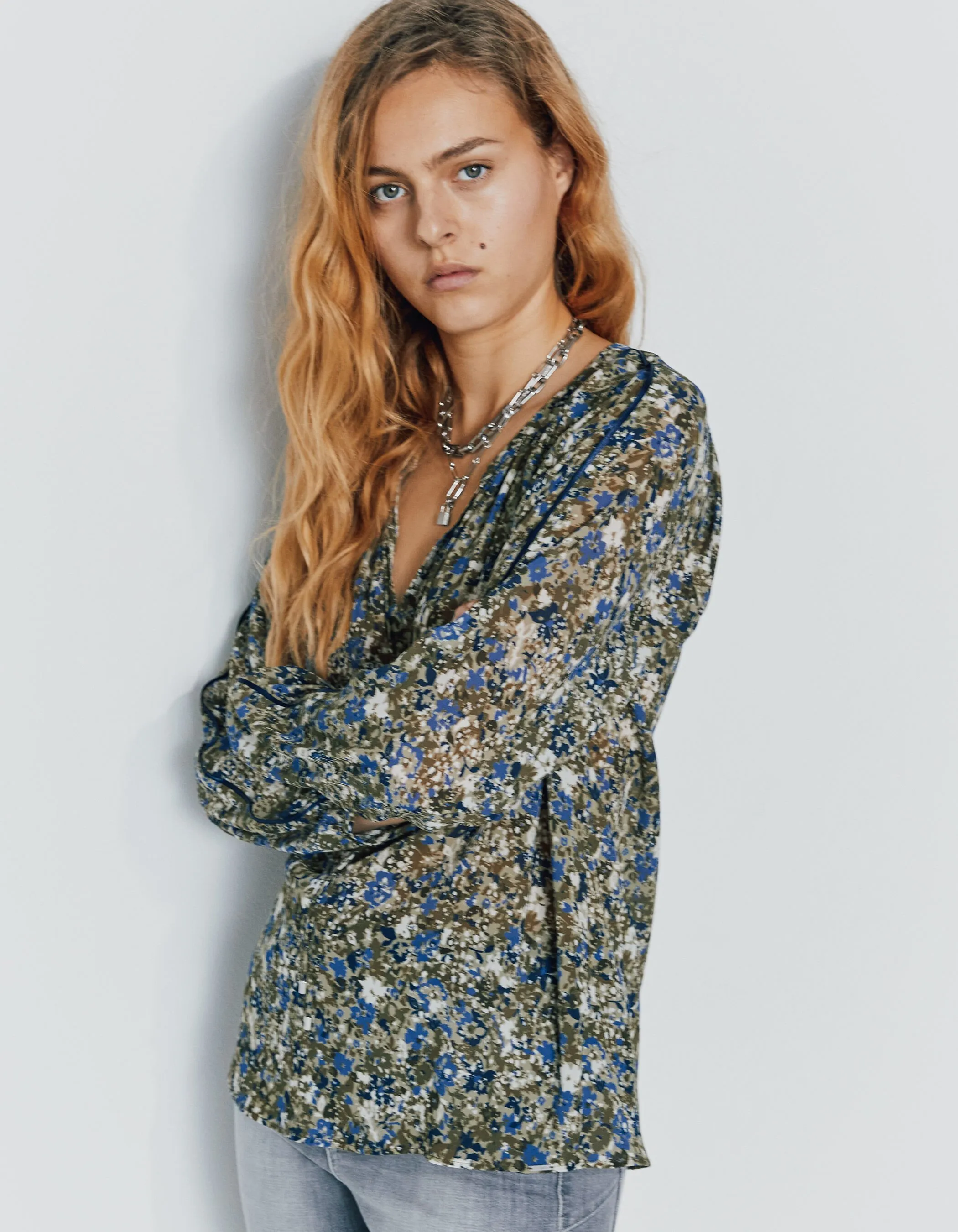 Blouse en voile imprimé camouflage fleuri femme