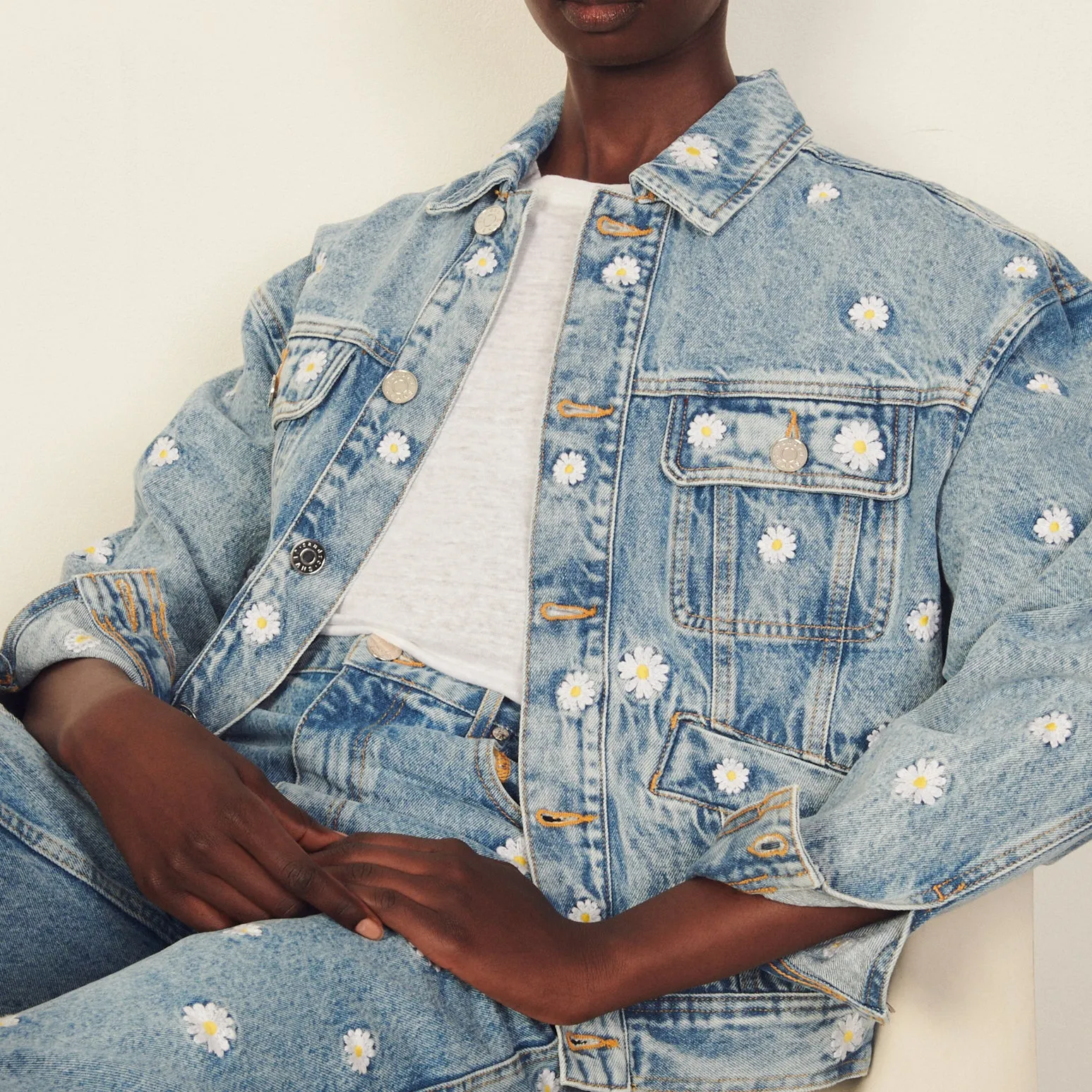 Veste en jean brodée
